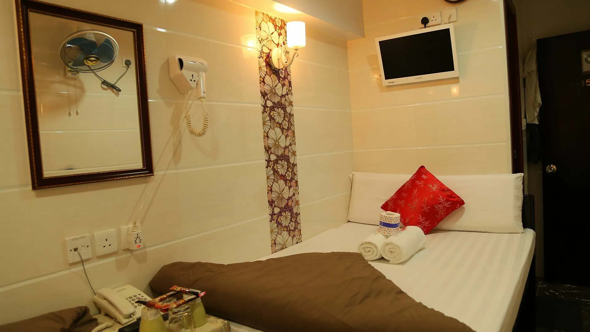 New Tokyo Hostel Hong Kong Guest house